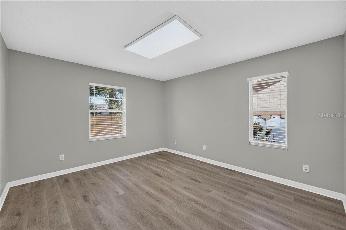 854 CHRISTINA CIRCLE — photo 29 of 41