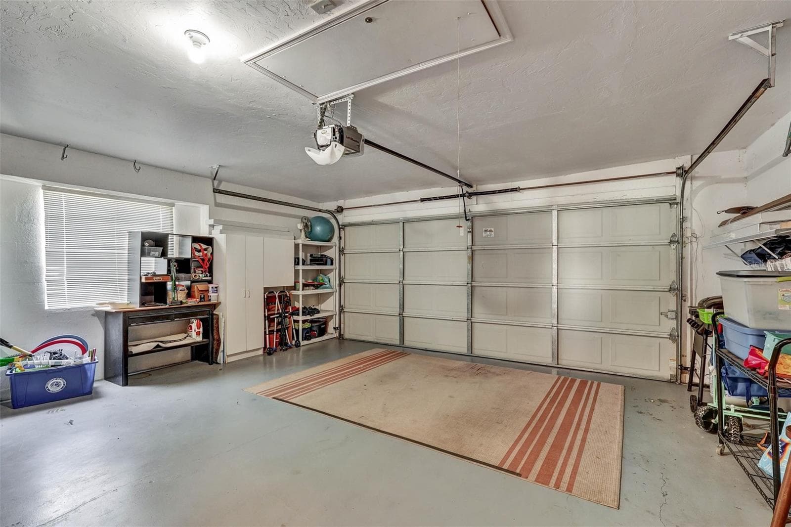 6929 STONEYWALK COURT — photo 4 of 52