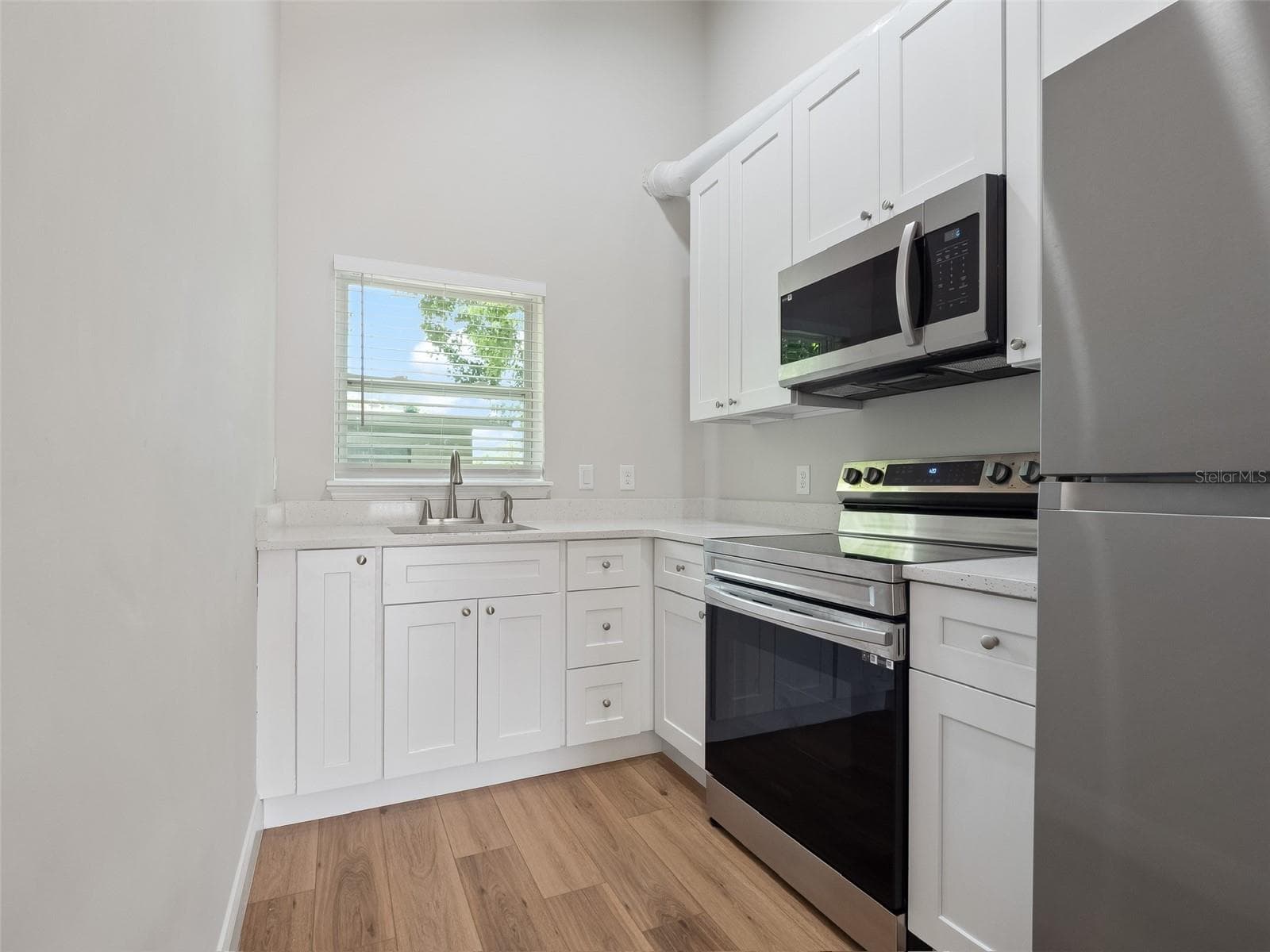 1505 CATHERINE STREET — photo 51 of 54