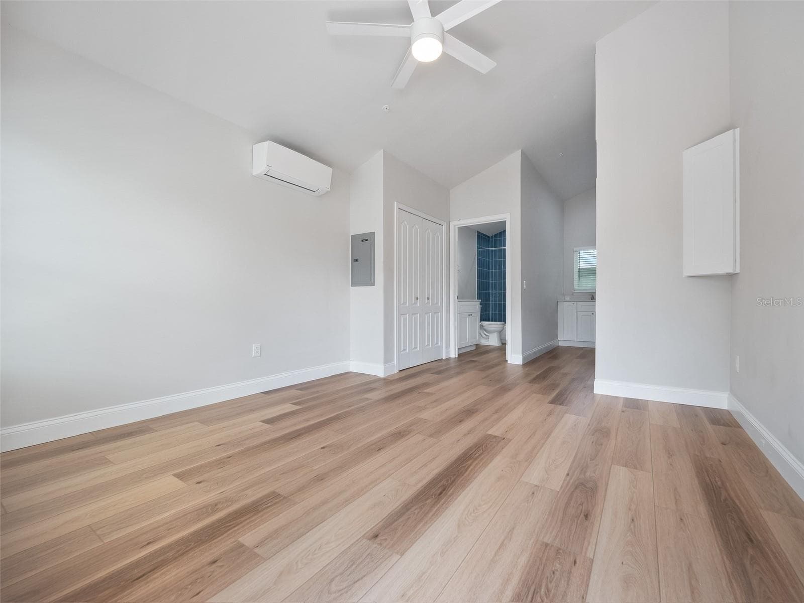 1505 CATHERINE STREET — photo 50 of 54