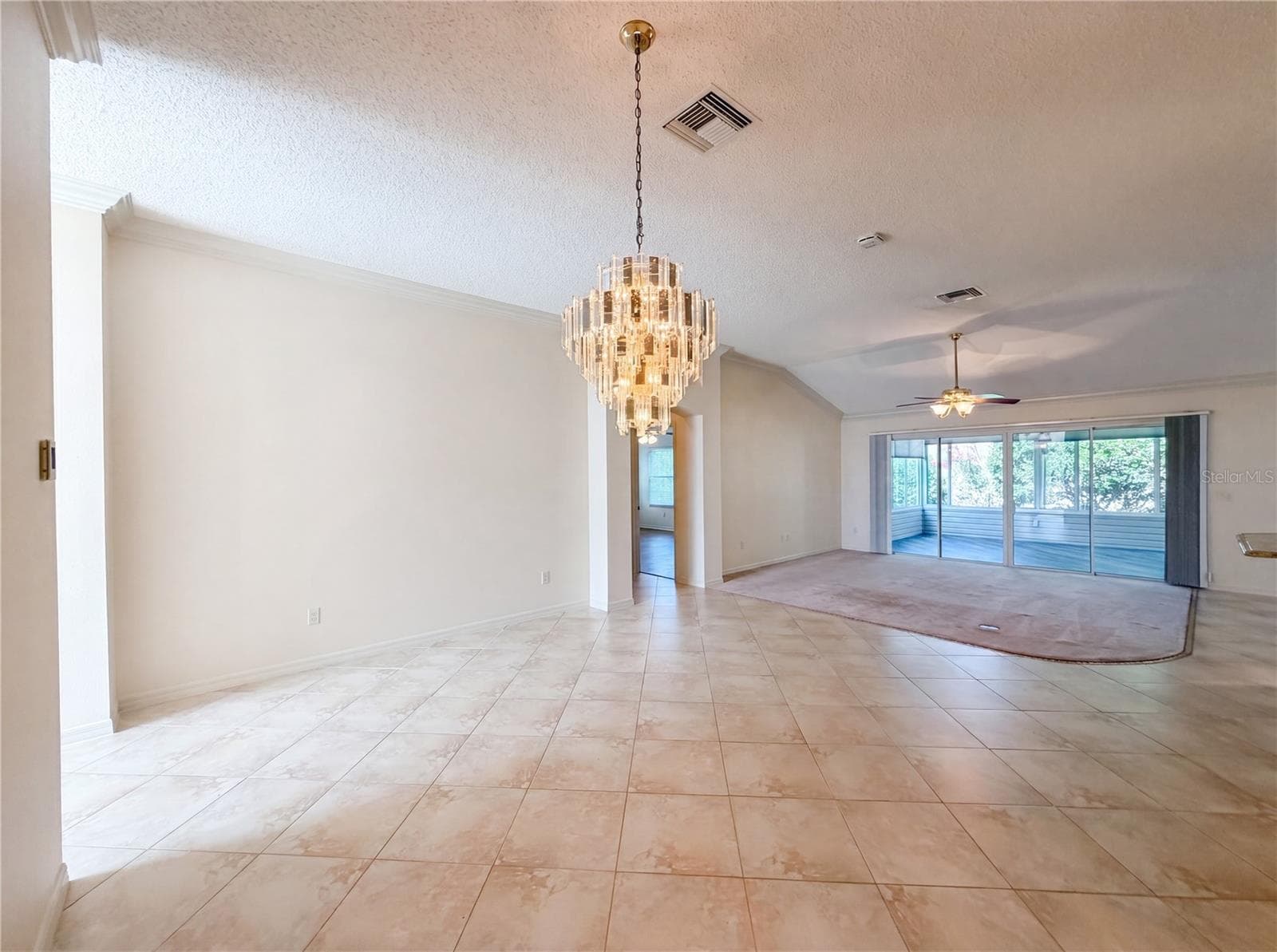 1422 SEGOVIA PLACE — photo 9 of 26
