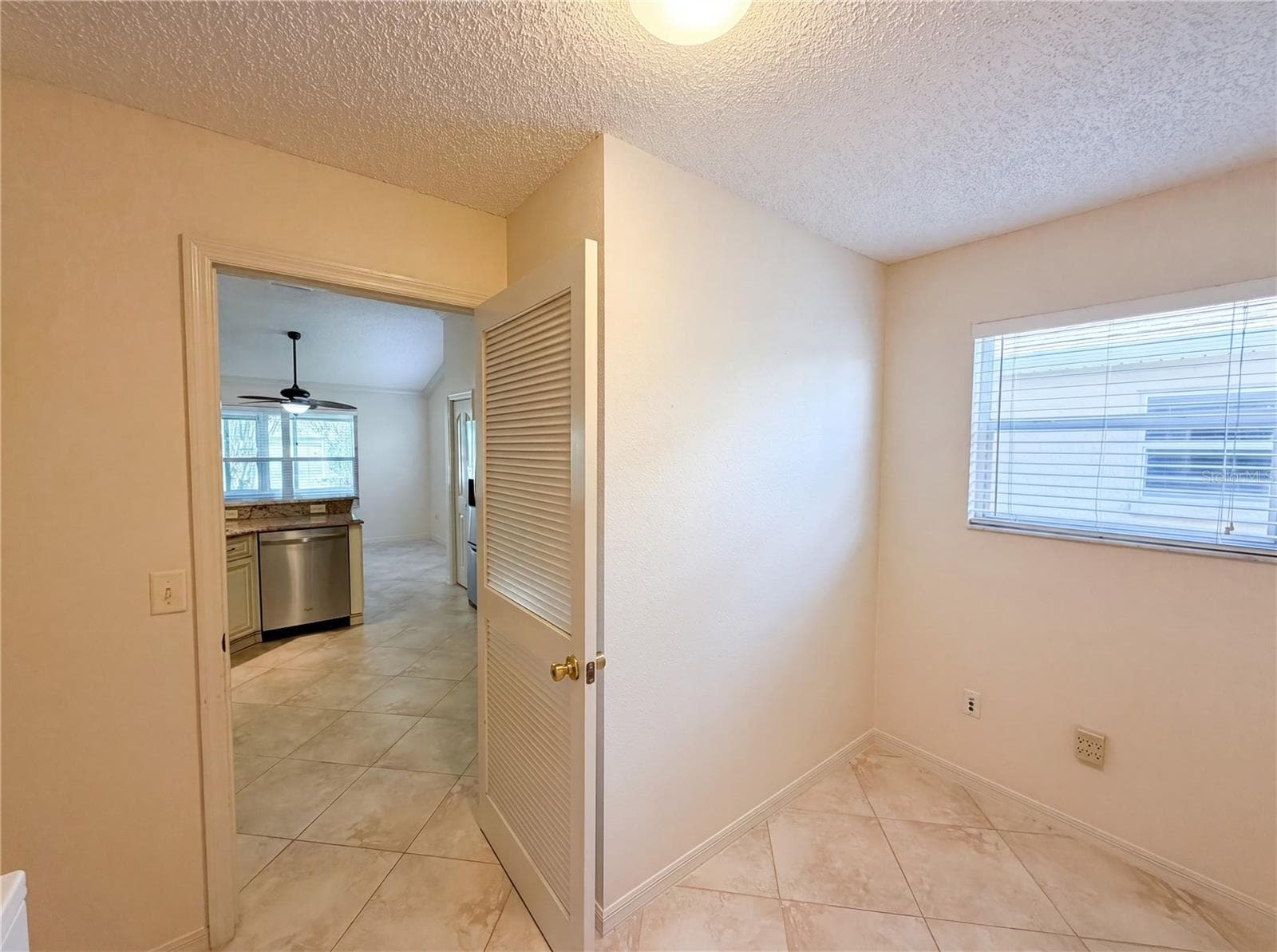 1422 SEGOVIA PLACE — photo 22 of 26