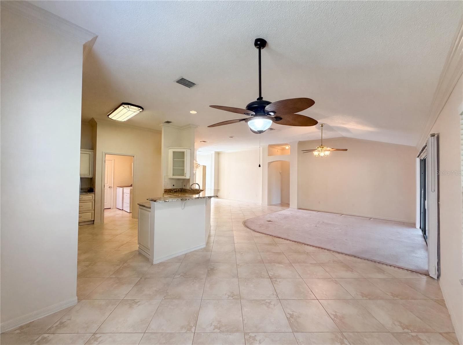 1422 SEGOVIA PLACE — photo 4 of 26