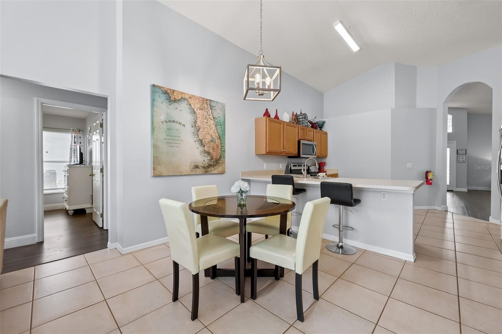 948 LAKE BERKLEY DRIVE — photo 19 of 37