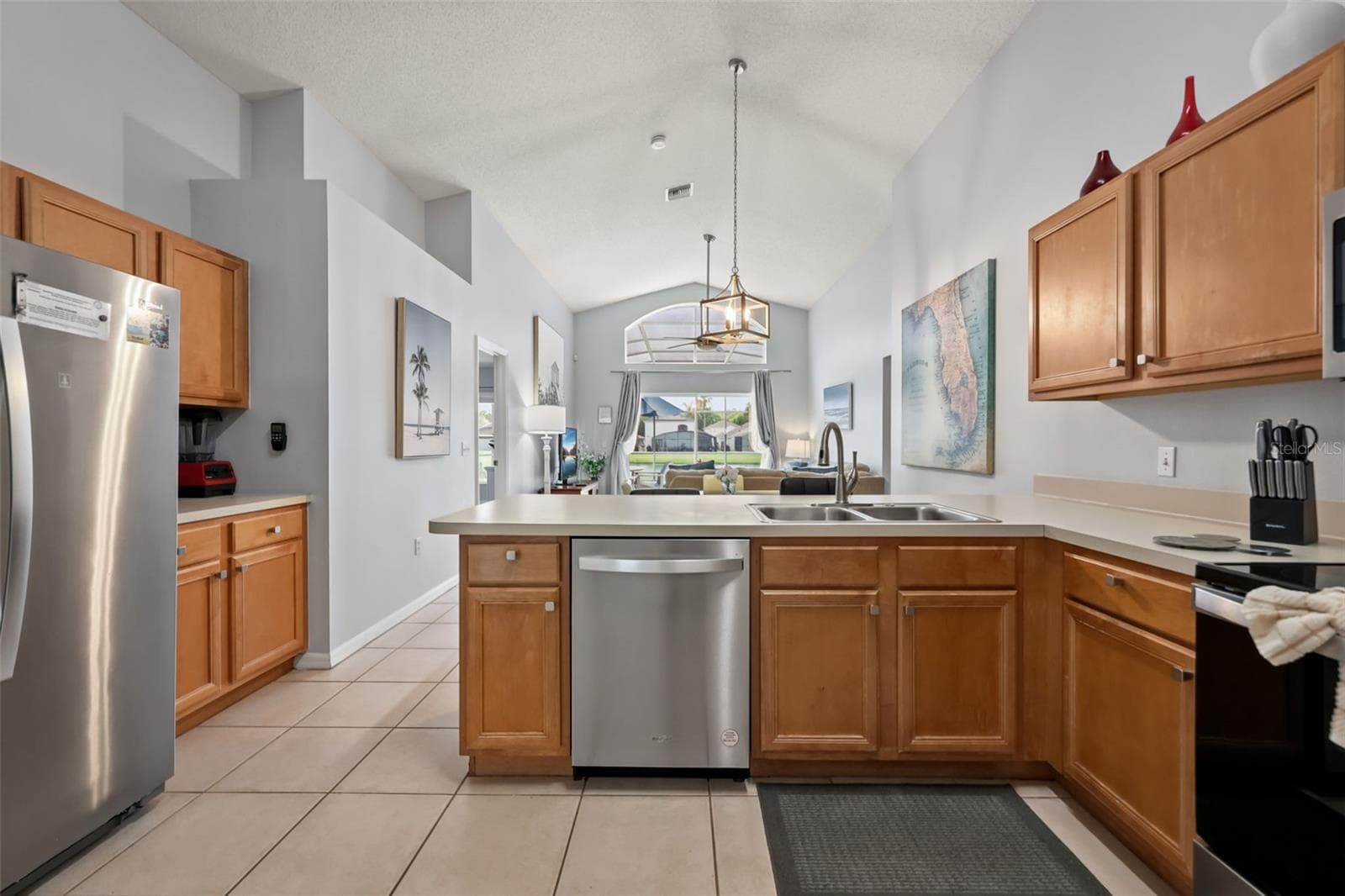 948 LAKE BERKLEY DRIVE — photo 3 of 37