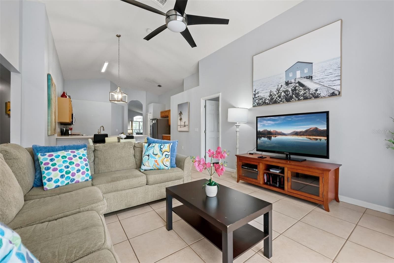 948 LAKE BERKLEY DRIVE — photo 10 of 37