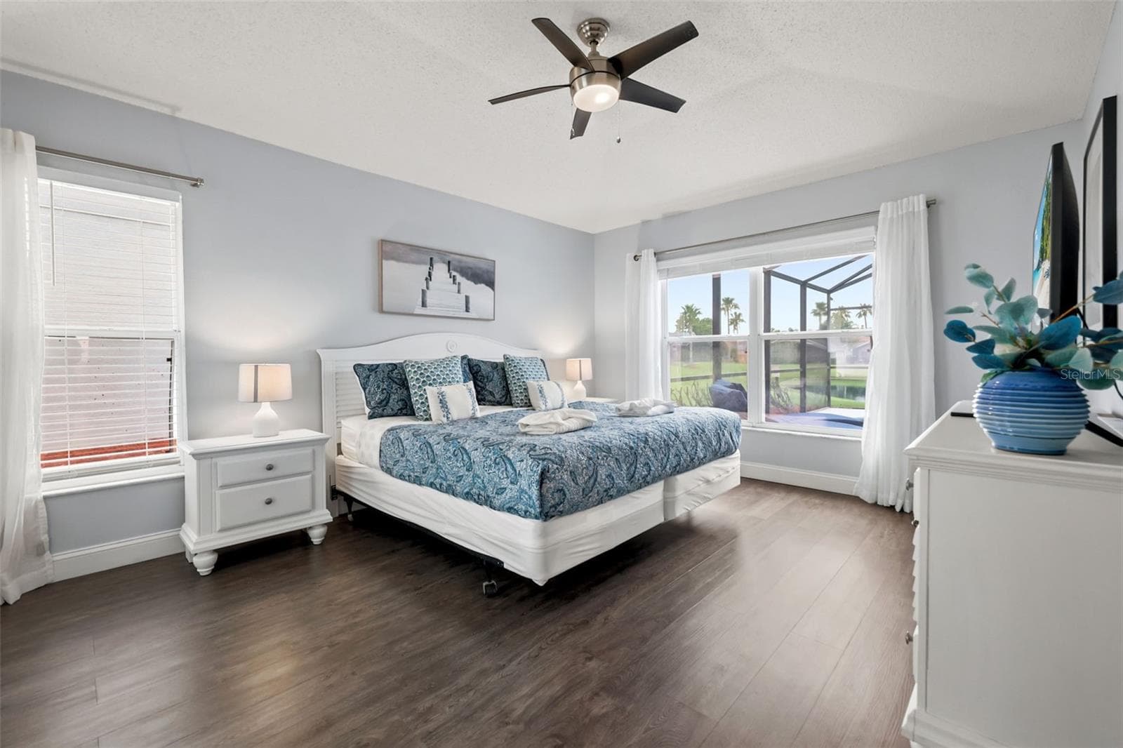 948 LAKE BERKLEY DRIVE — photo 11 of 37