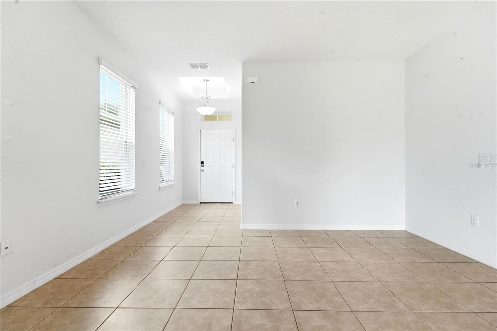 315 FREESIA COURT — photo 35 of 40