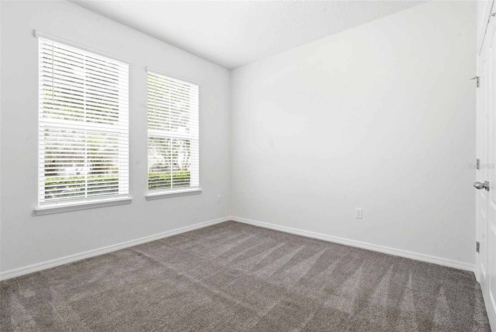 315 FREESIA COURT — photo 27 of 40