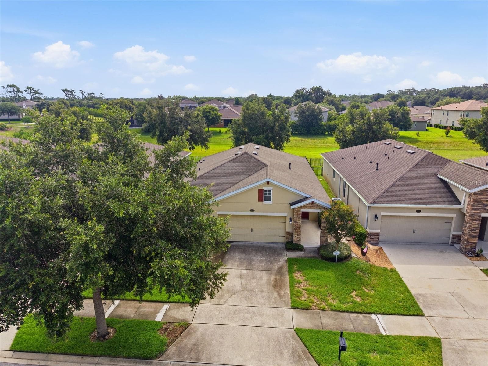 315 FREESIA COURT — photo 9 of 40