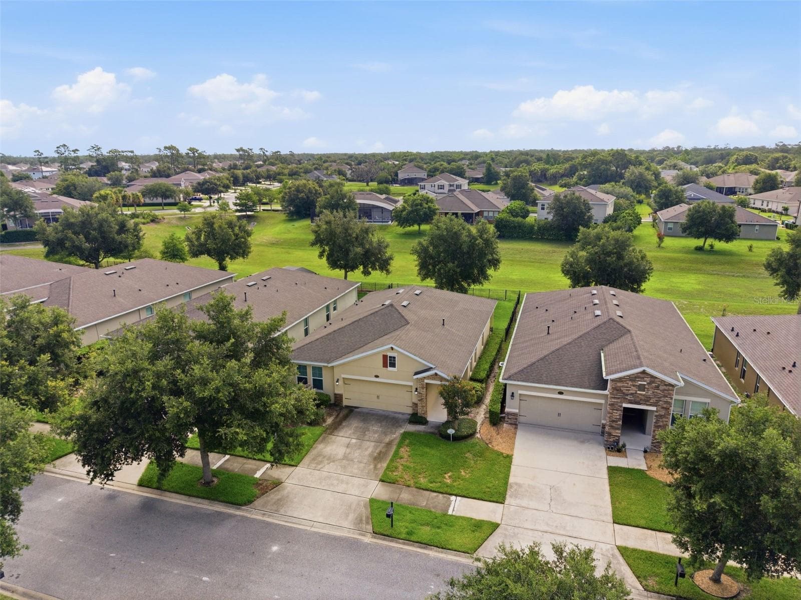 315 FREESIA COURT — photo 10 of 40