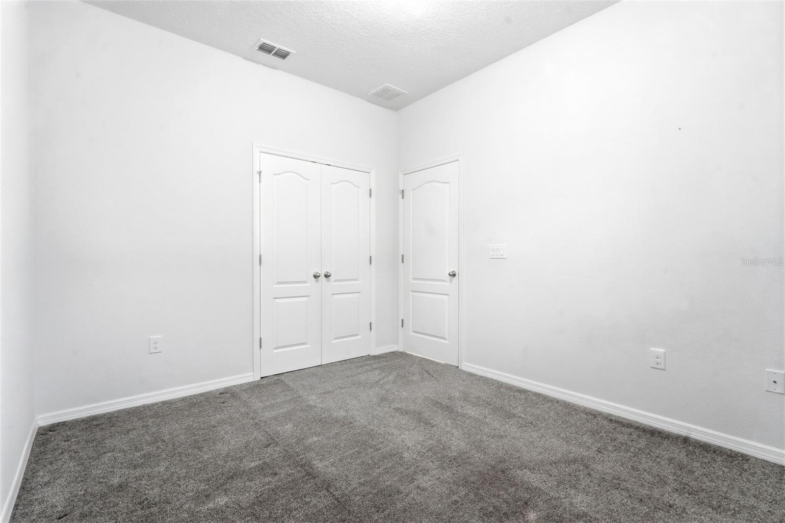 315 FREESIA COURT — photo 31 of 40