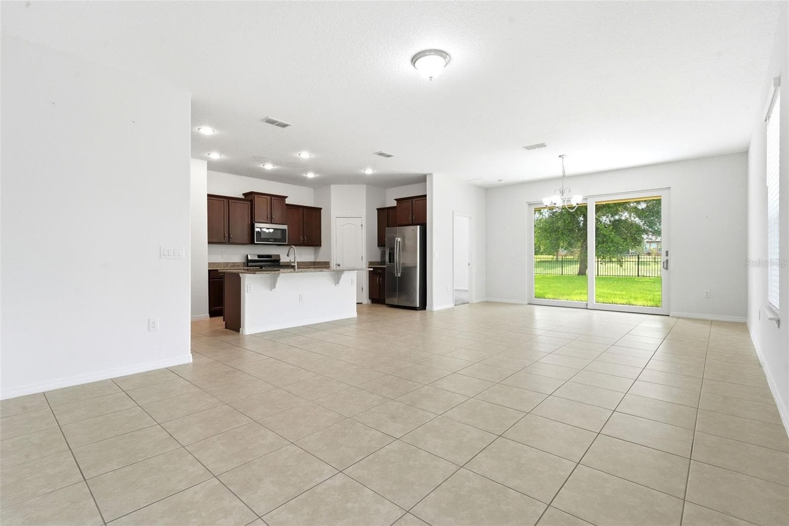 315 FREESIA COURT — photo 18 of 40