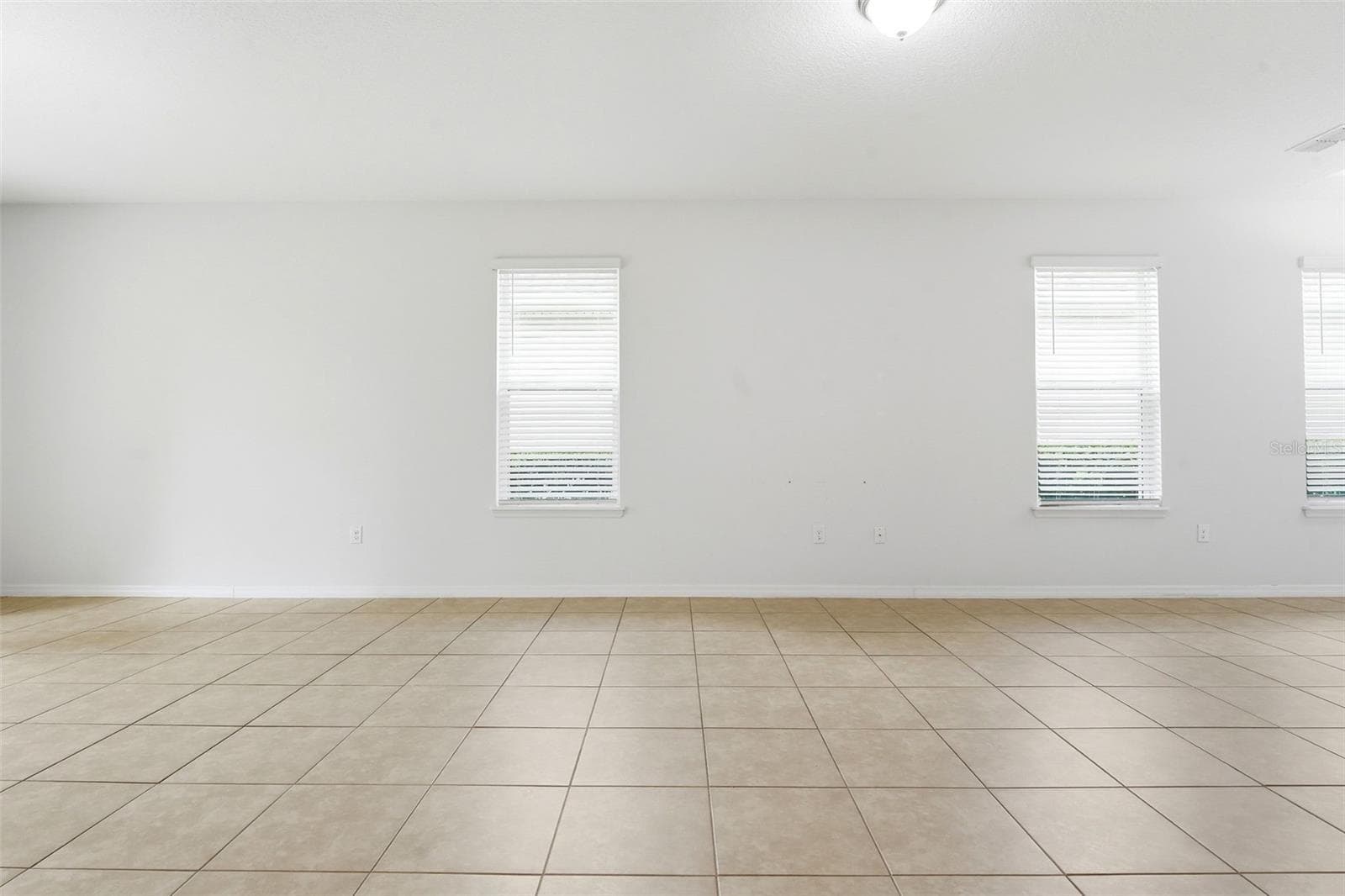 315 FREESIA COURT — photo 16 of 40