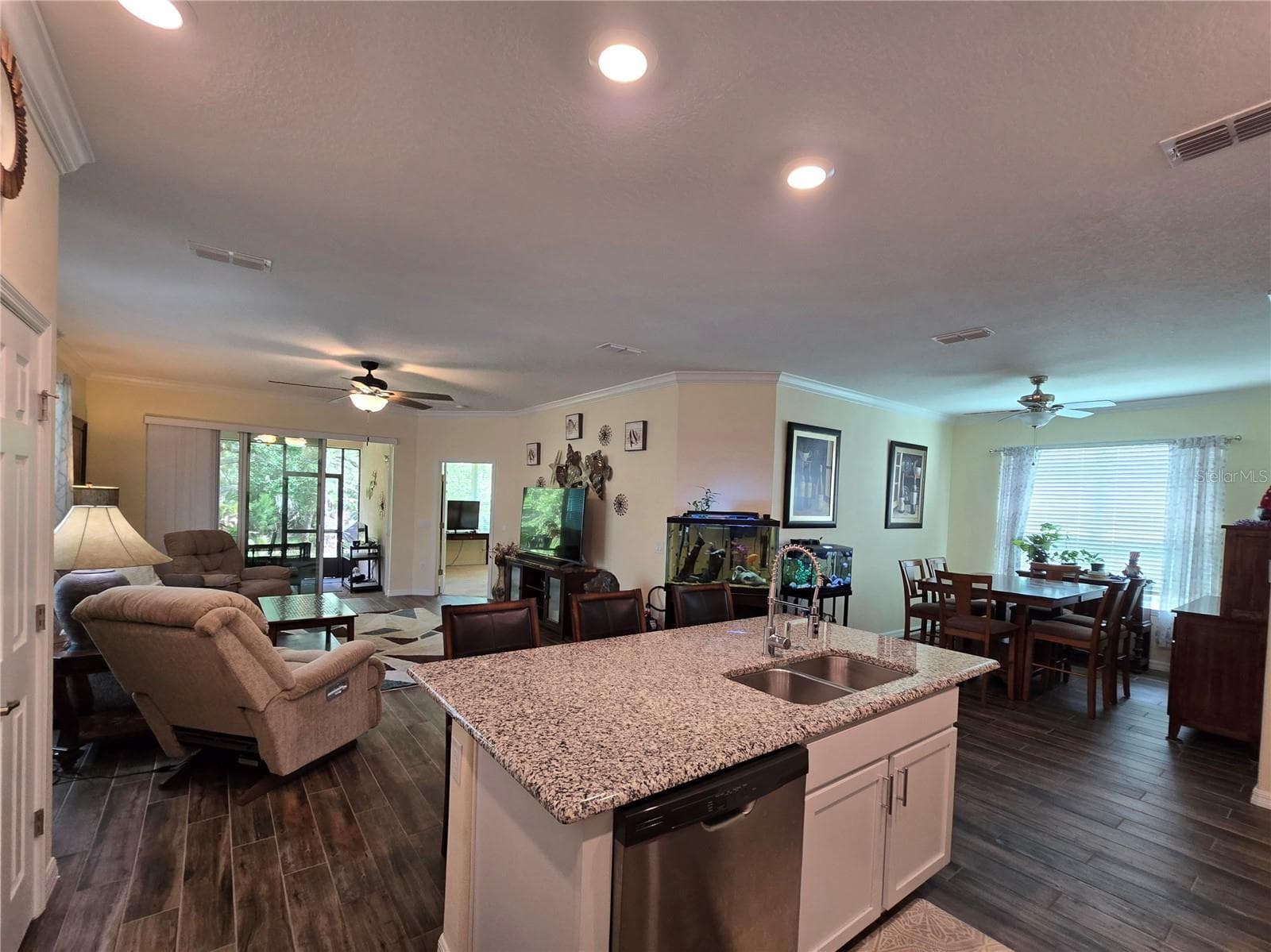 373 VESTRELLA DRIVE — photo 12 of 25