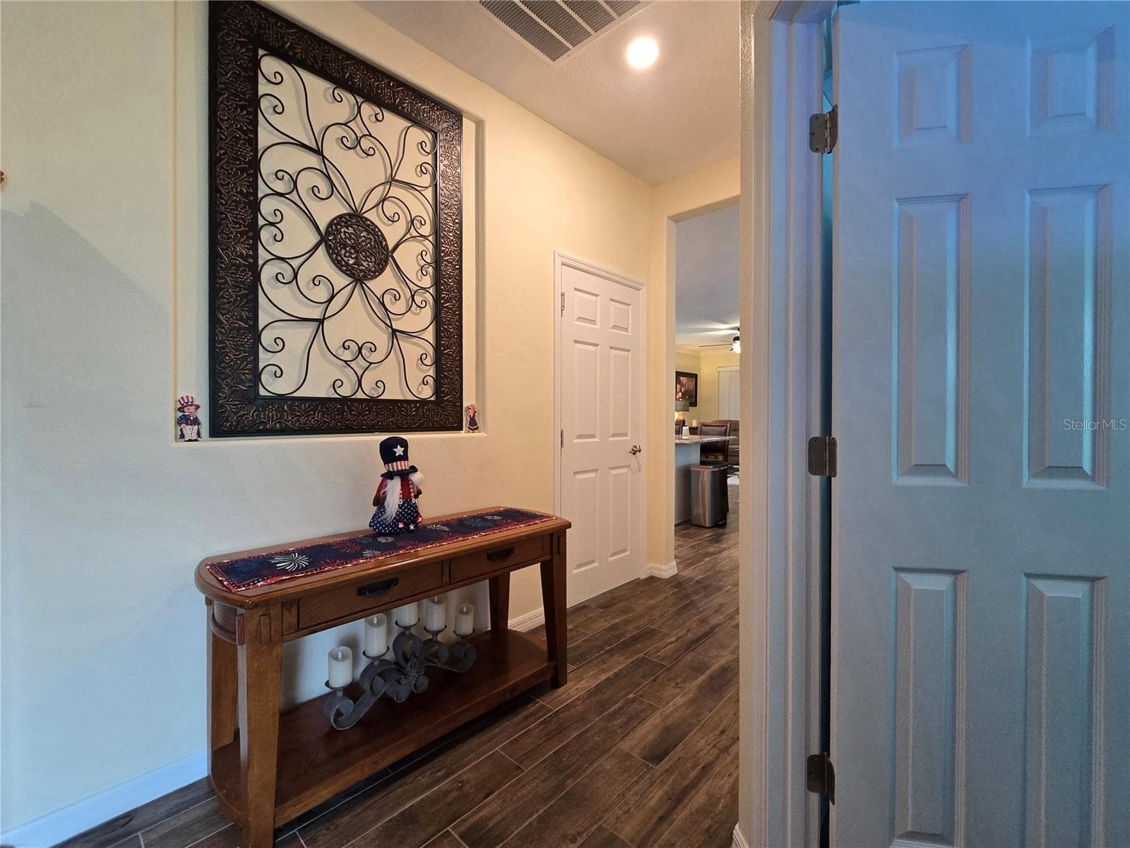 373 VESTRELLA DRIVE — photo 4 of 25
