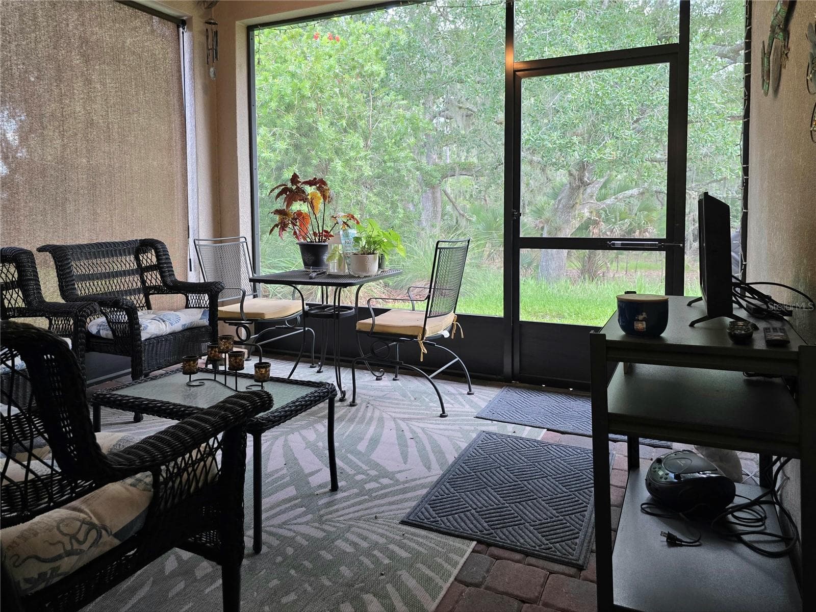 373 VESTRELLA DRIVE — photo 21 of 25