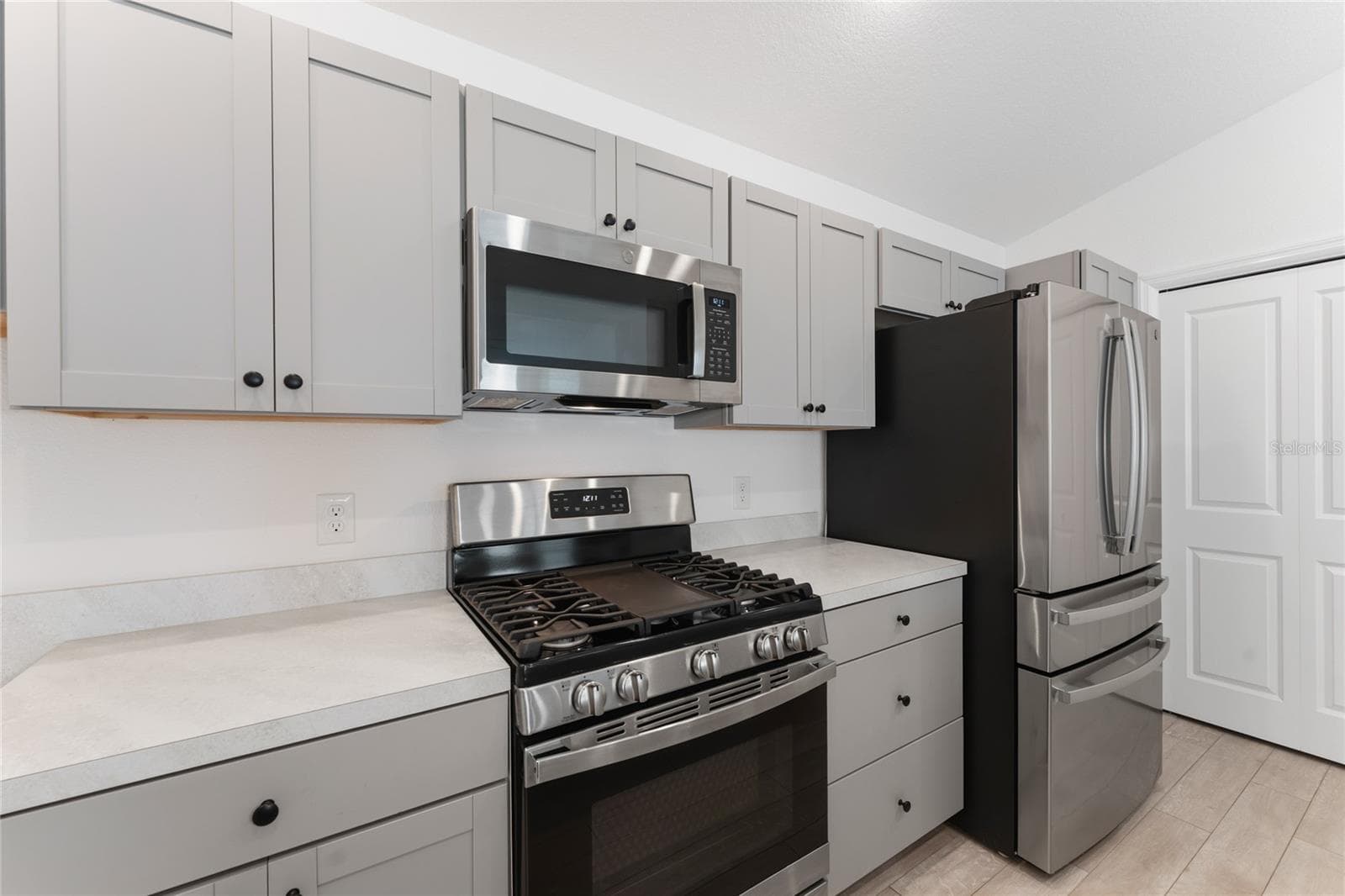 7634 CHERYL COURT — photo 12 of 48