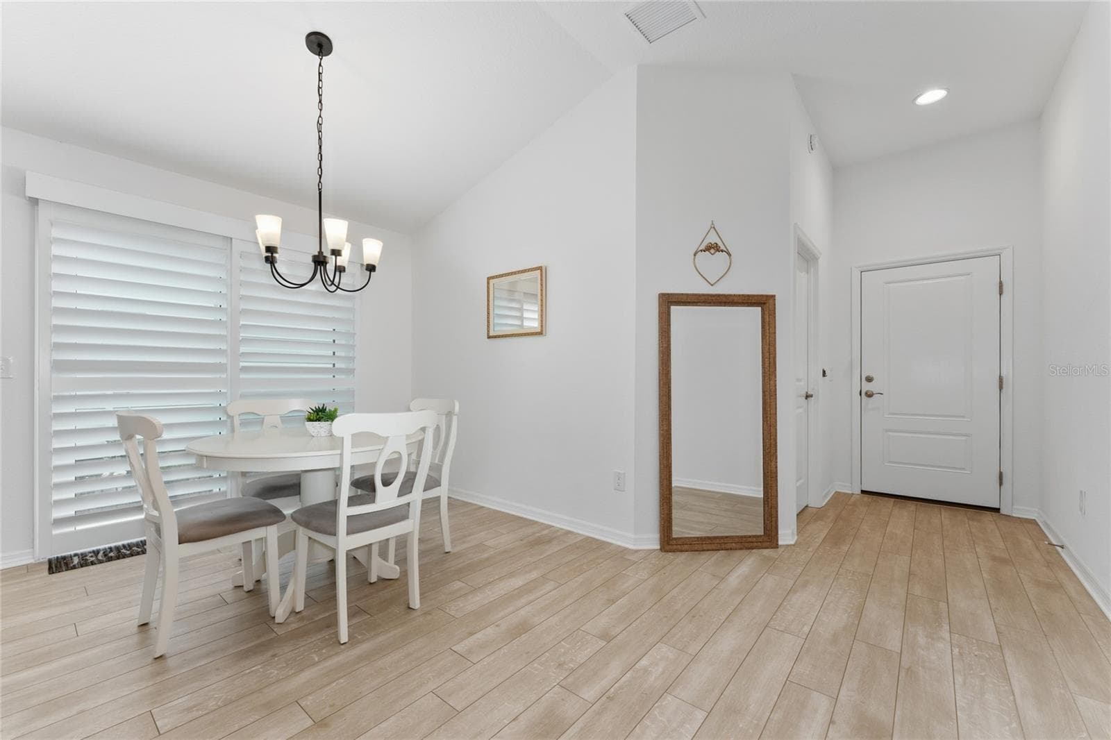 7634 CHERYL COURT — photo 7 of 48