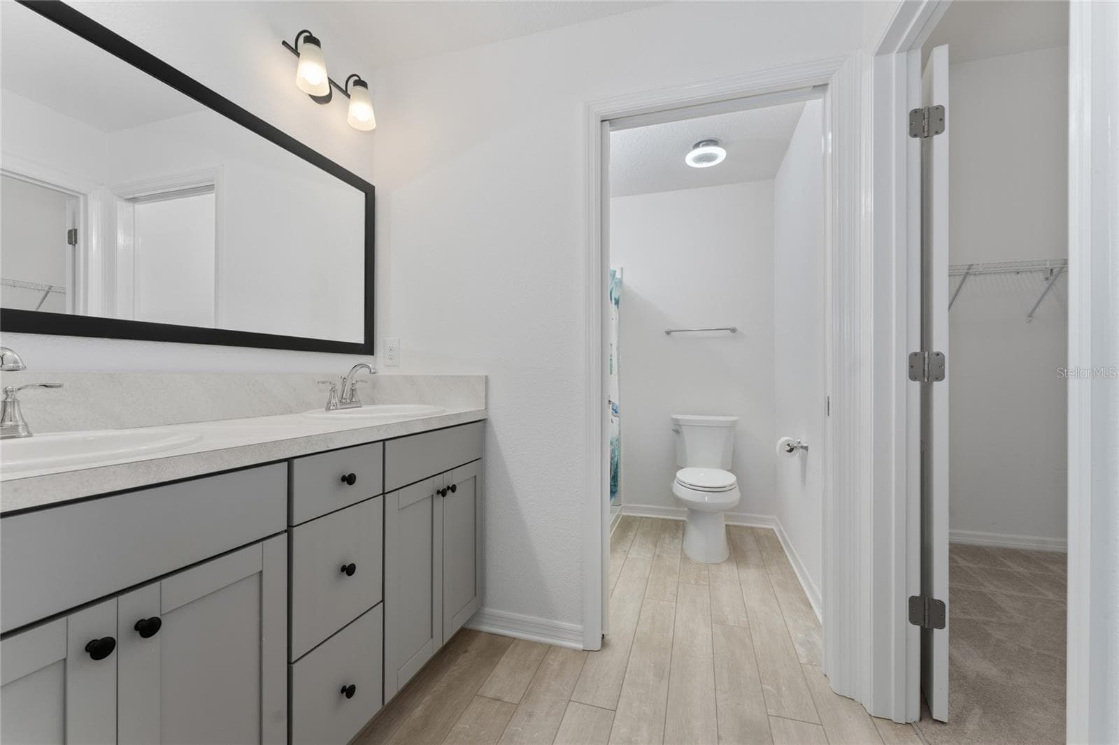 7634 CHERYL COURT — photo 16 of 48