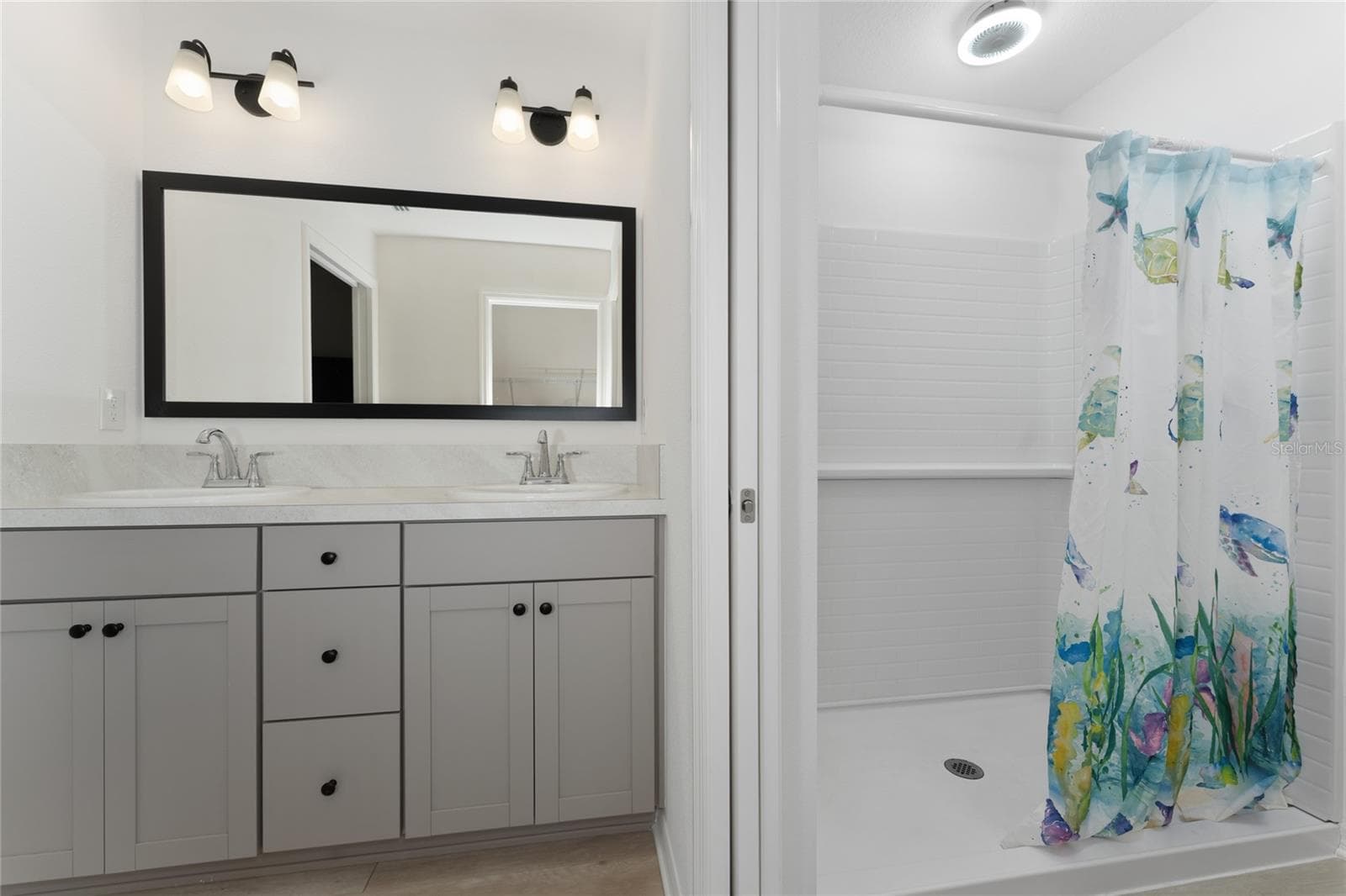 7634 CHERYL COURT — photo 17 of 48