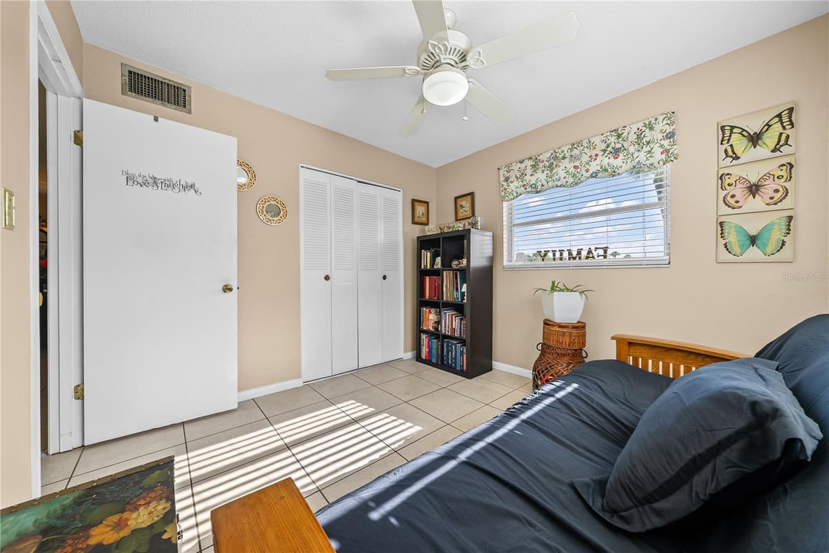 2208 GARDENIA WAY — photo 11 of 28