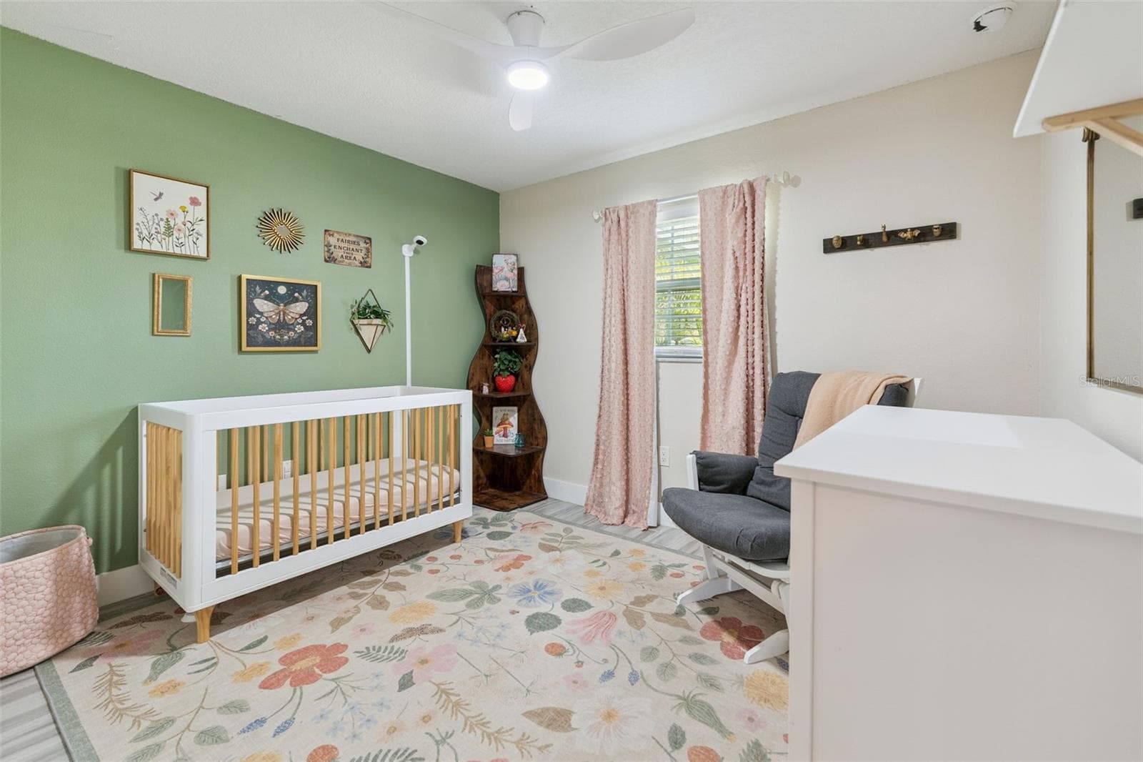 302 COMANCHE AVENUE — photo 16 of 33