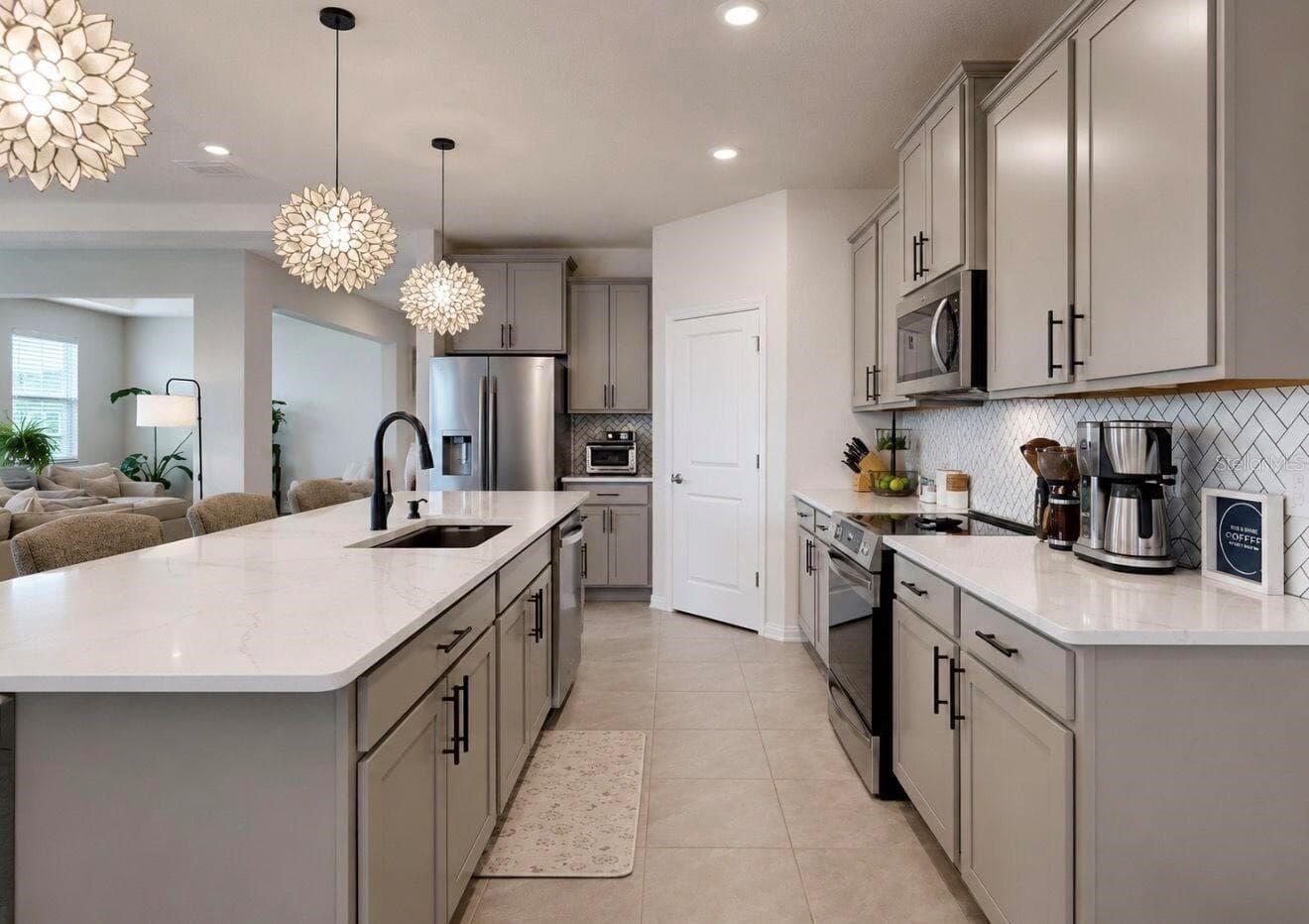 11043 TAMARACK PLACE — photo 15 of 57