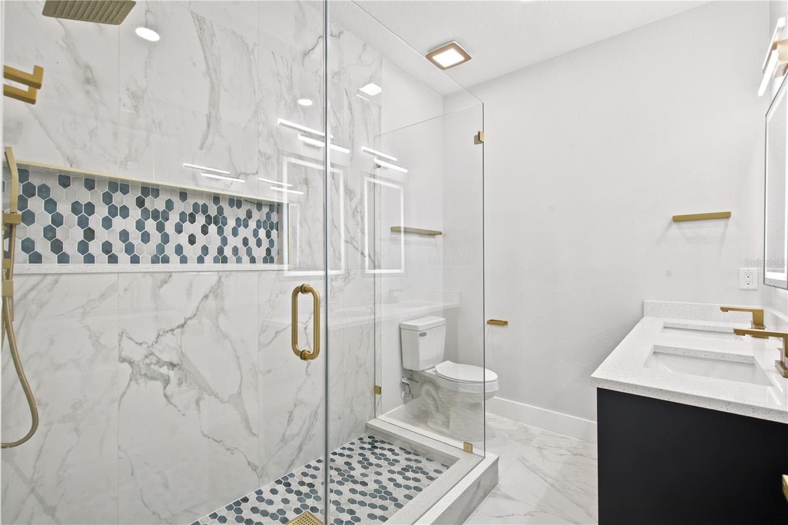 1121 ENGMAN STREET — photo 19 of 44