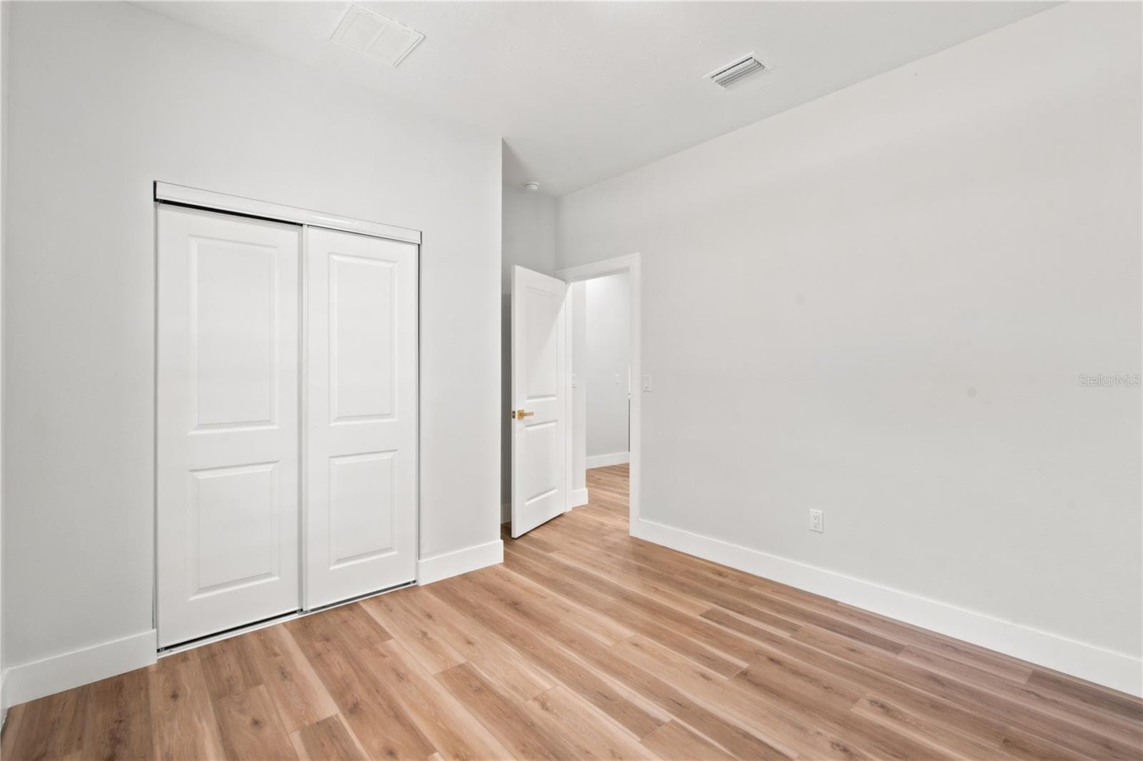 1121 ENGMAN STREET — photo 26 of 44