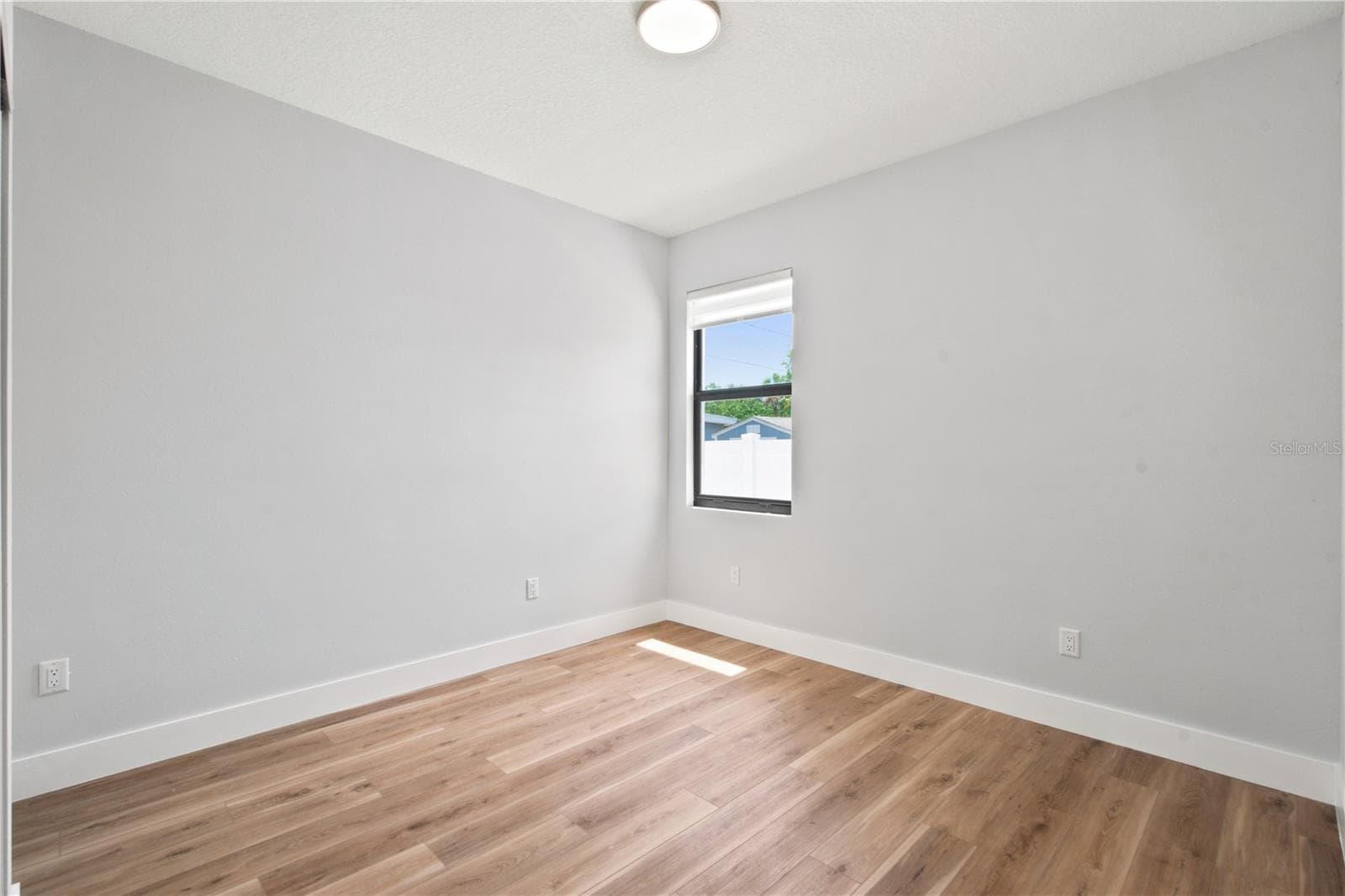 1121 ENGMAN STREET — photo 30 of 44