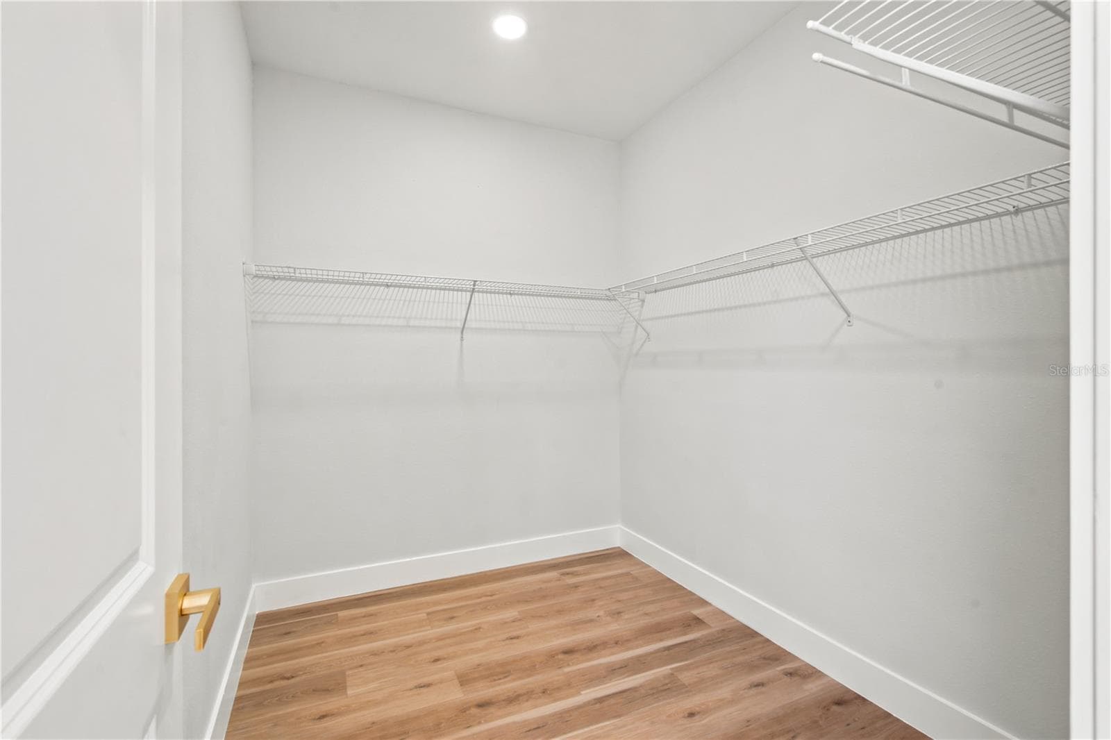 1121 ENGMAN STREET — photo 17 of 44