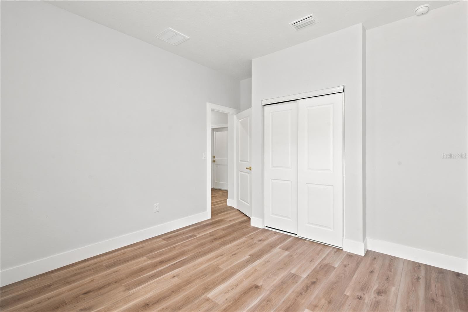 1121 ENGMAN STREET — photo 29 of 44