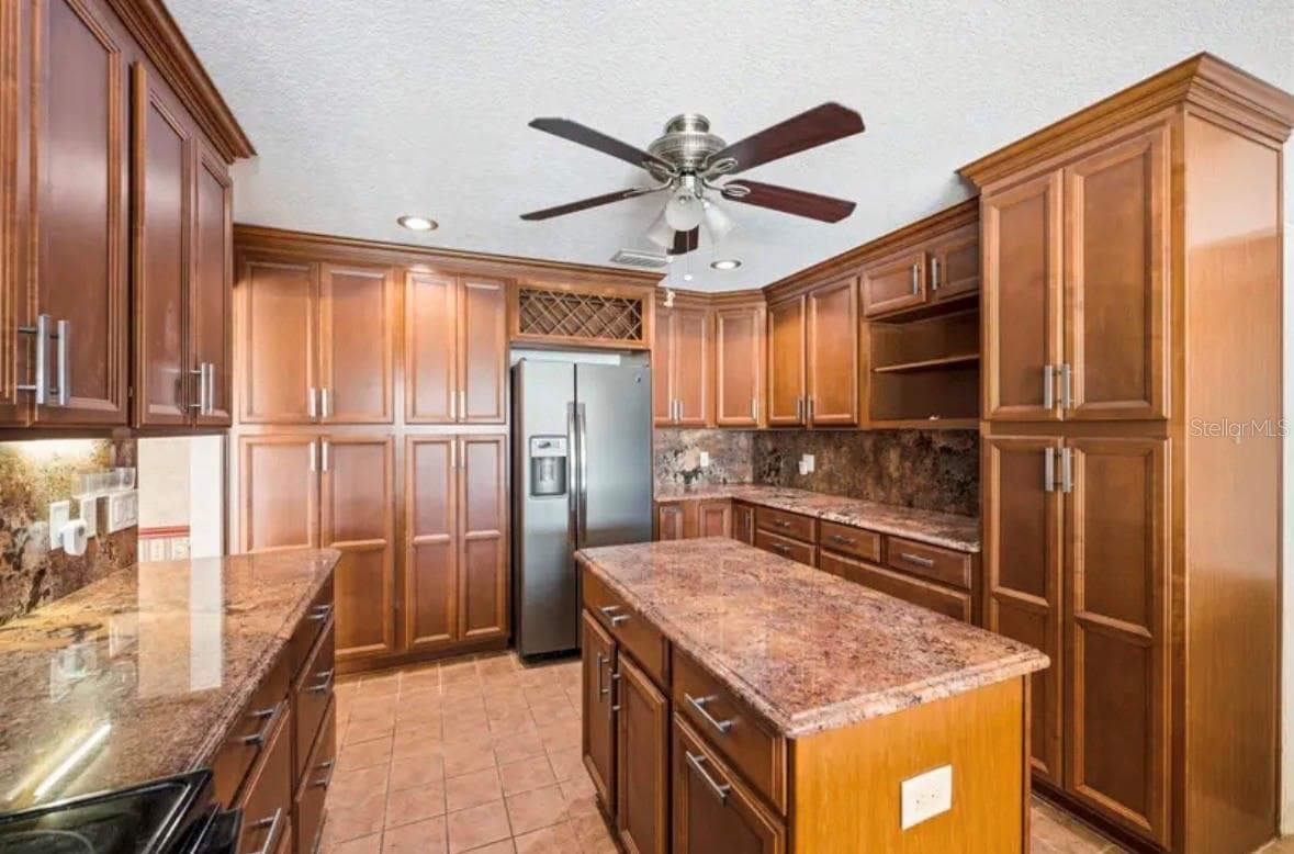 71 TARPON CIRCLE — photo 6 of 24