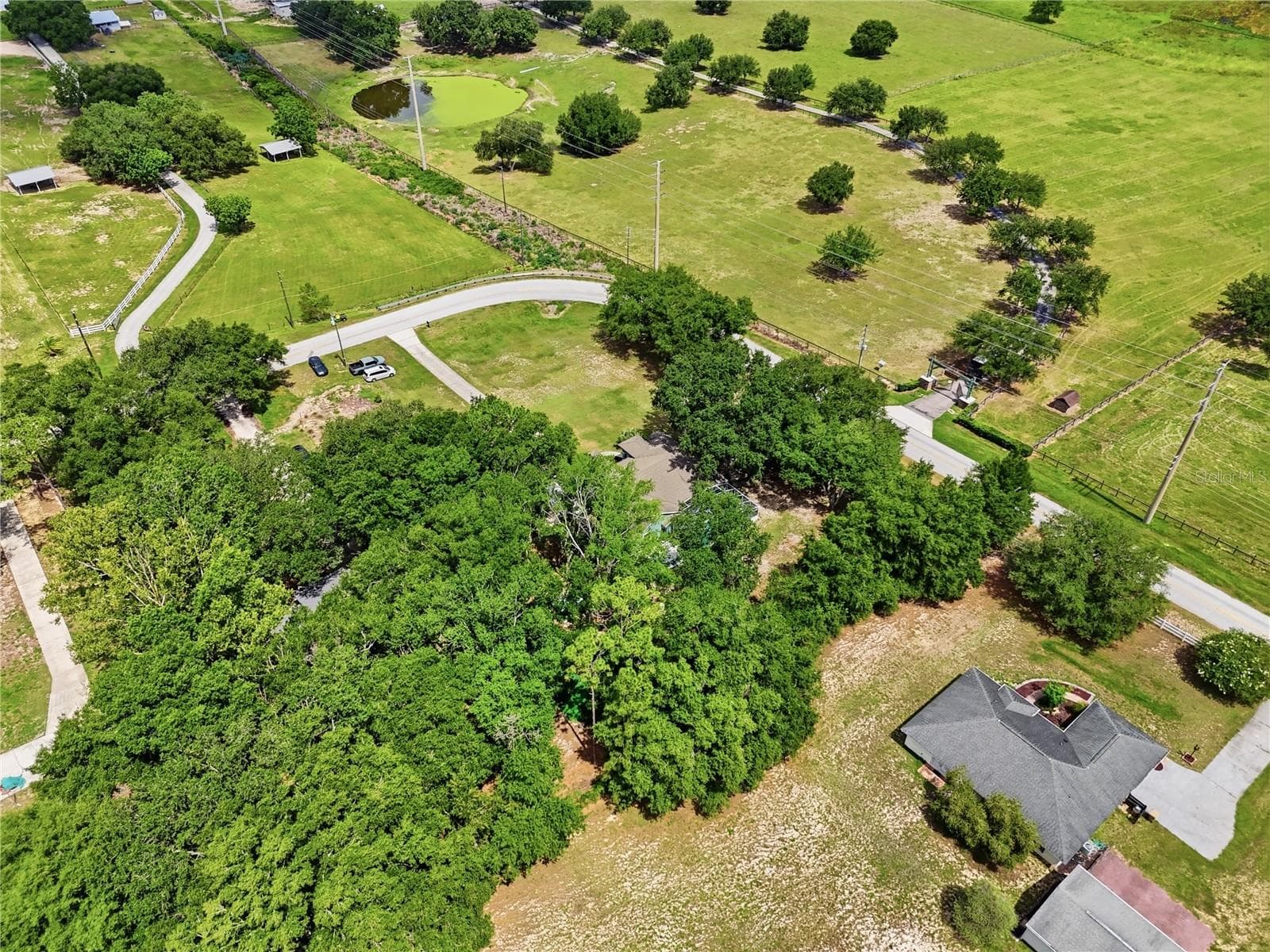 18224 APSHAWA ROAD — photo 51 of 56