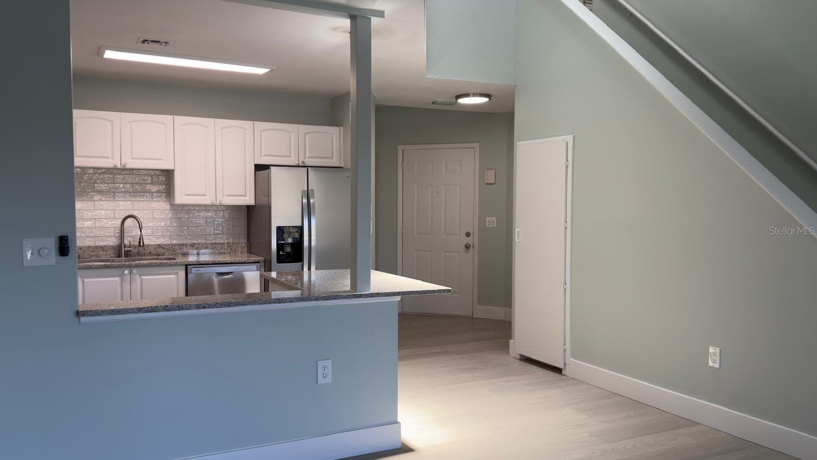 4525 PARK LAKE TERRACE — photo 9 of 38
