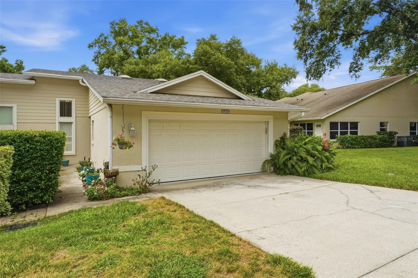 8928 VILLAGE GREEN BOULEVARD — photo 3 of 31