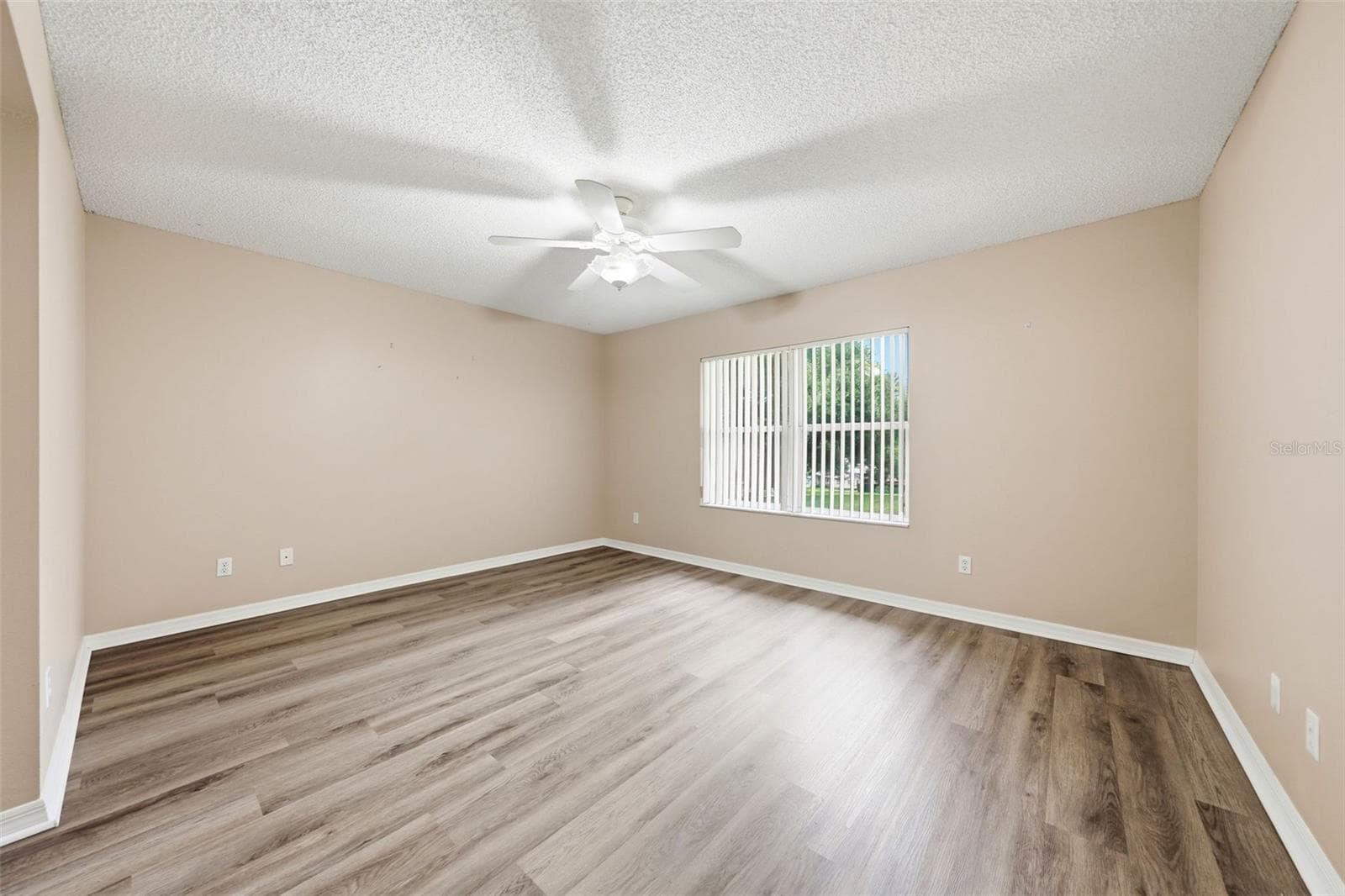 8928 VILLAGE GREEN BOULEVARD — photo 19 of 31