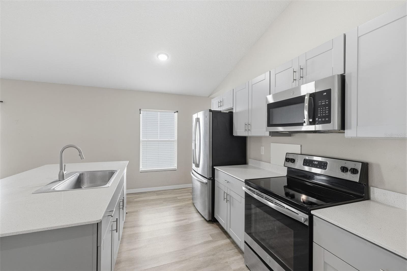 13011 PENNYBROOK DRIVE — photo 11 of 41