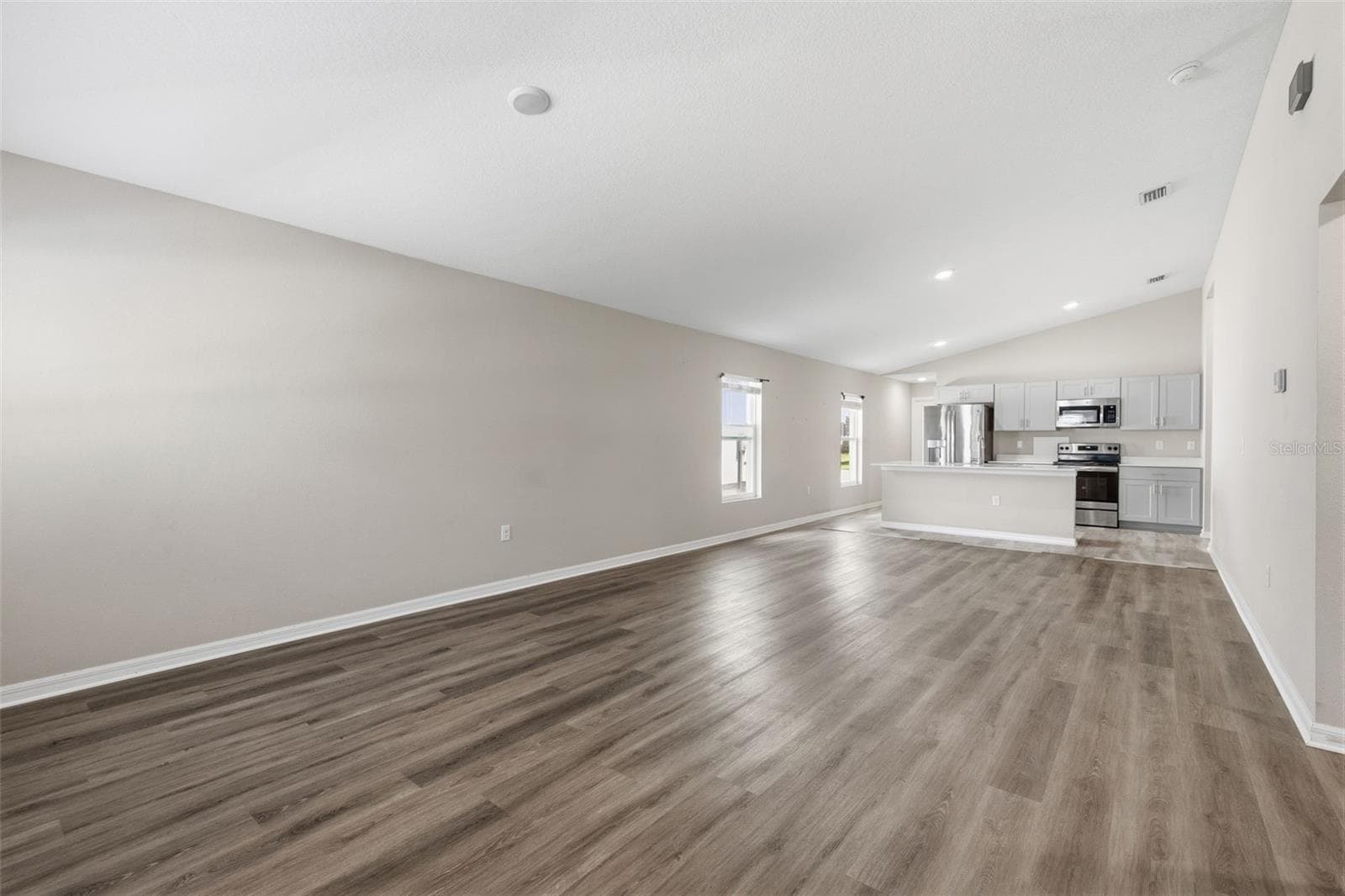 13011 PENNYBROOK DRIVE — photo 4 of 41