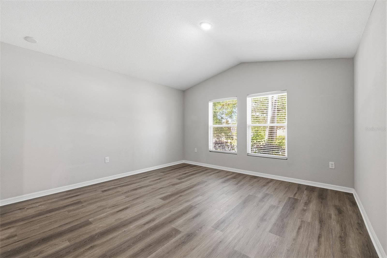 13011 PENNYBROOK DRIVE — photo 12 of 41