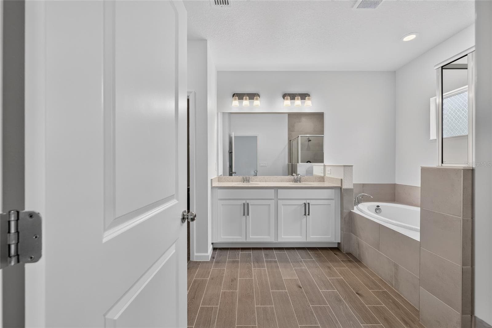 8846 69TH TERRACE — photo 3 of 42