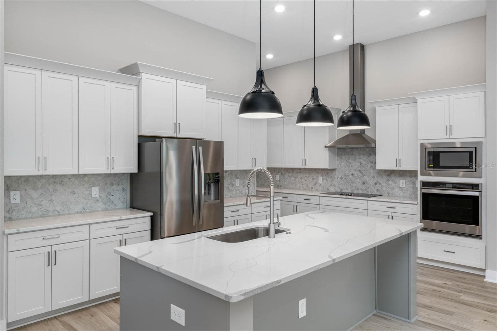 13704 OLDENBURG DRIVE — photo 9 of 14