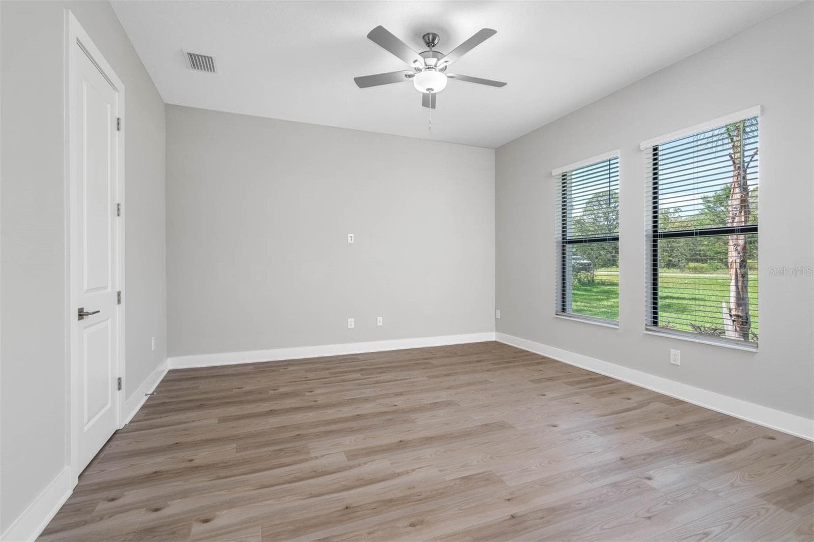 13704 OLDENBURG DRIVE — photo 7 of 14