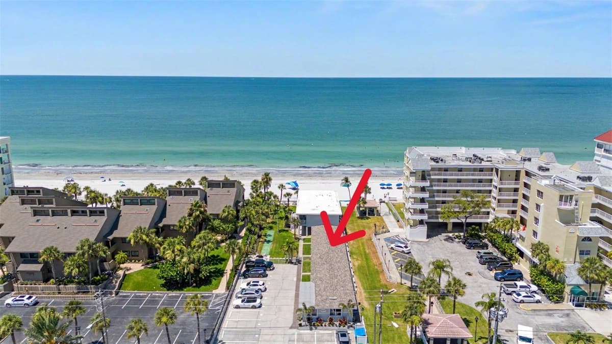 16850 GULF BOULEVARD — photo 4 of 29