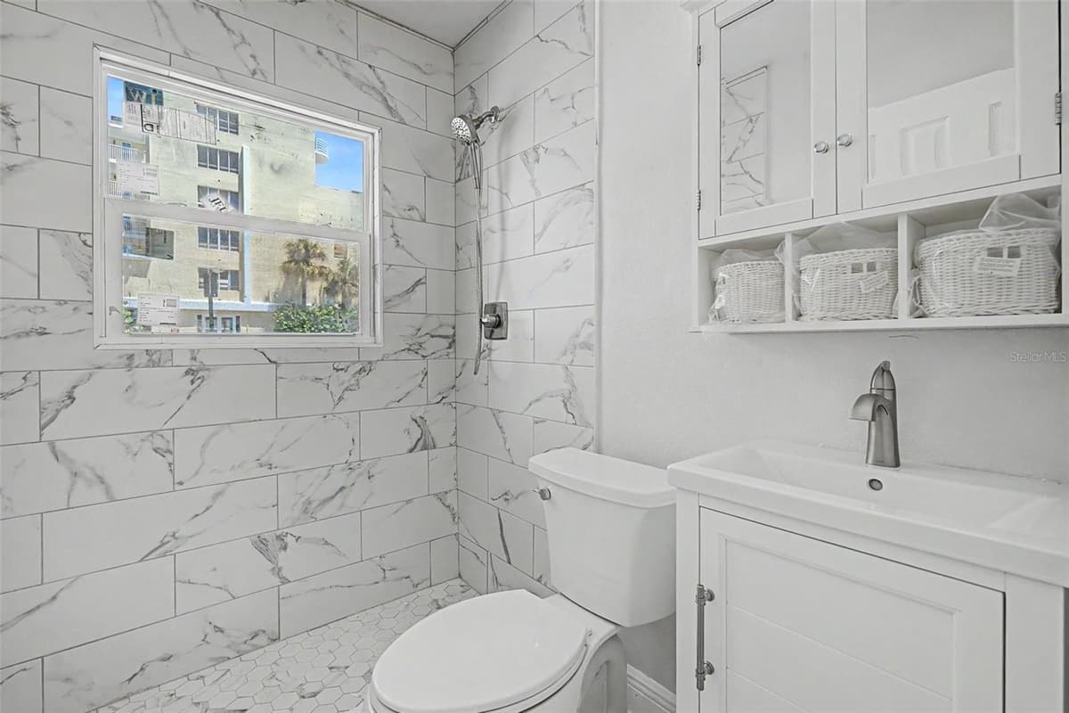 16850 GULF BOULEVARD — photo 13 of 29