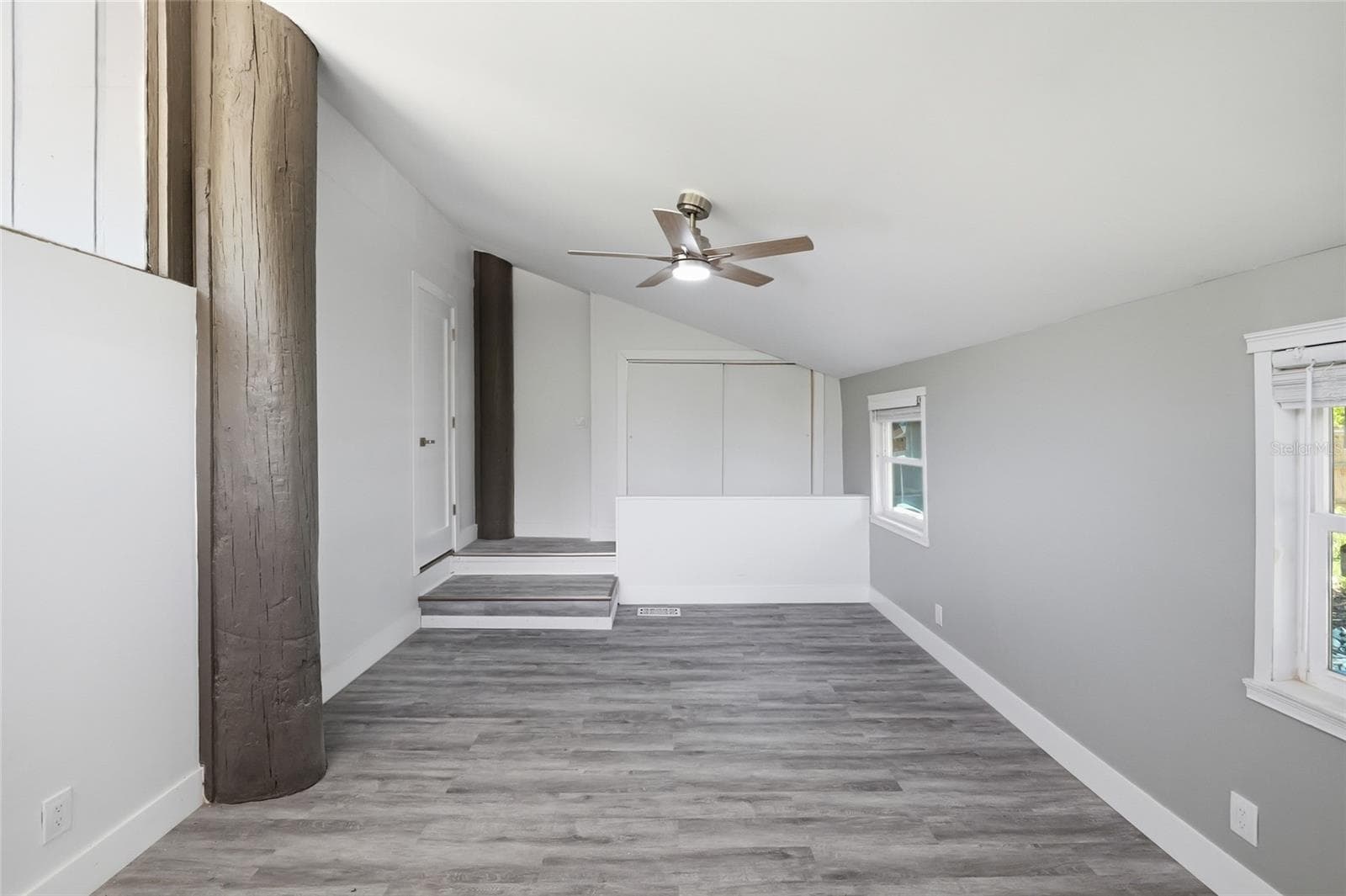 7210 VALRIE LANE — photo 17 of 43