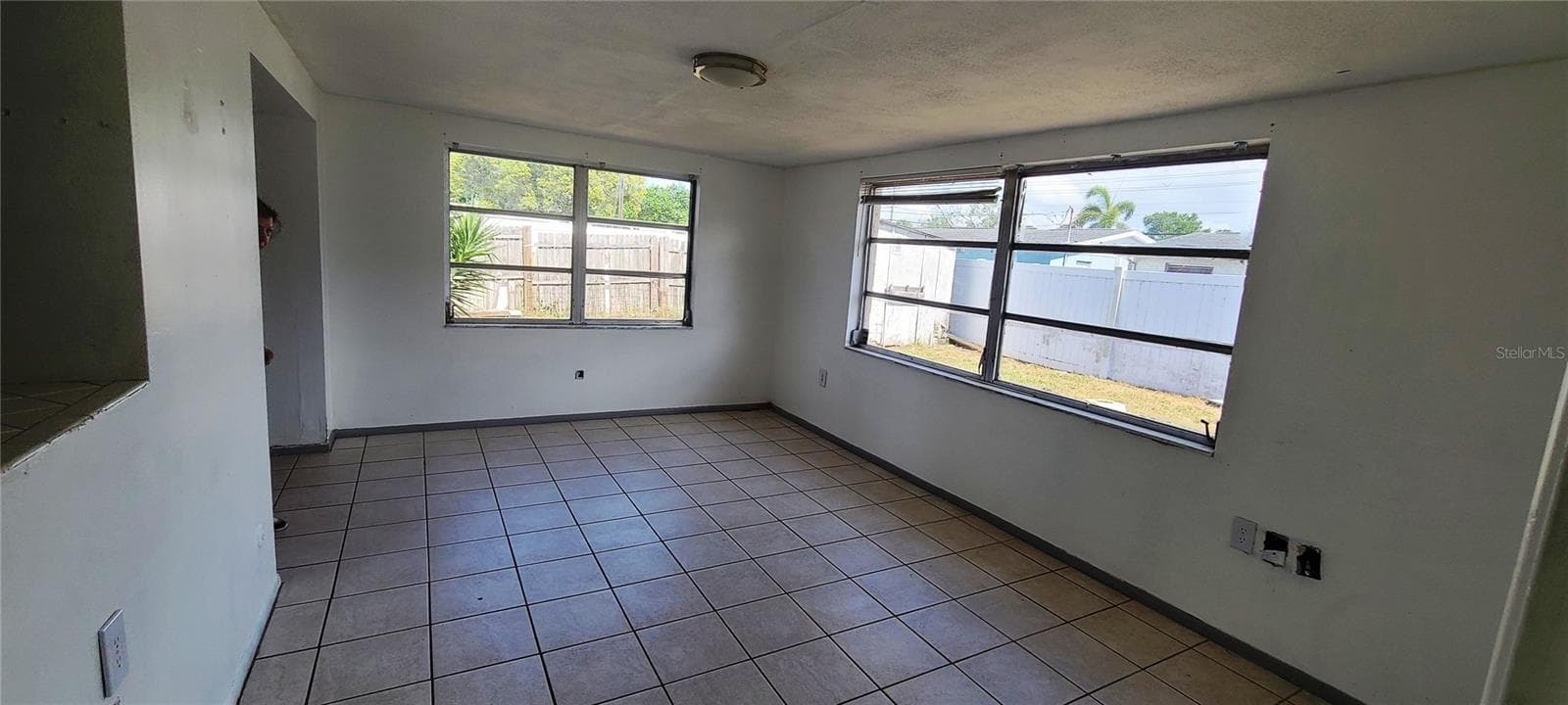 5200 CHET DRIVE — photo 11 of 16