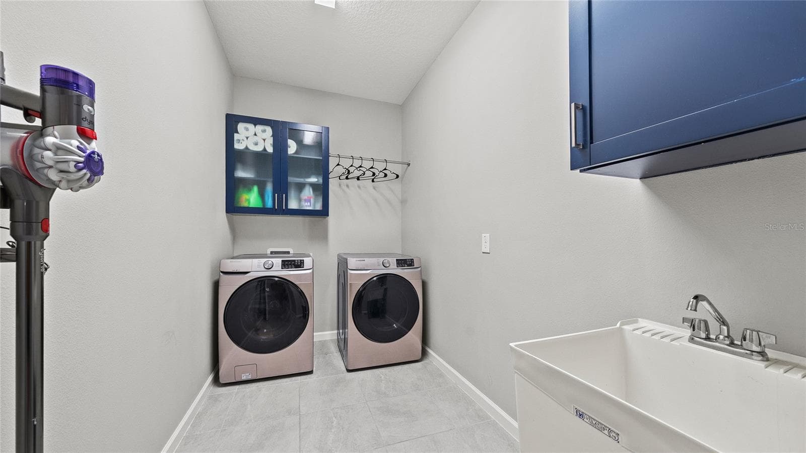 891 JETWAY STREET — photo 6 of 27