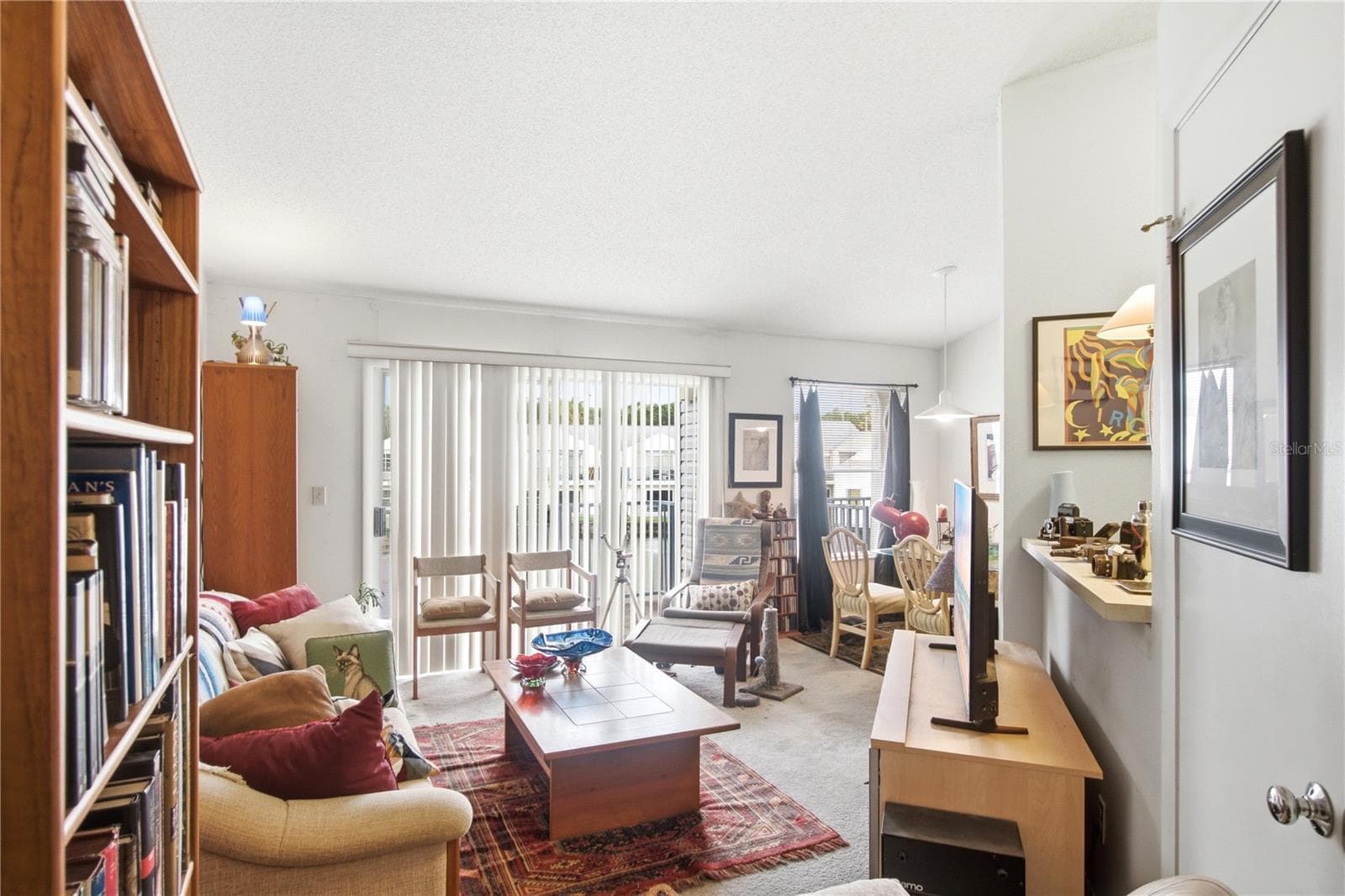 2508 WOODGATE BOULEVARD — photo 3 of 34
